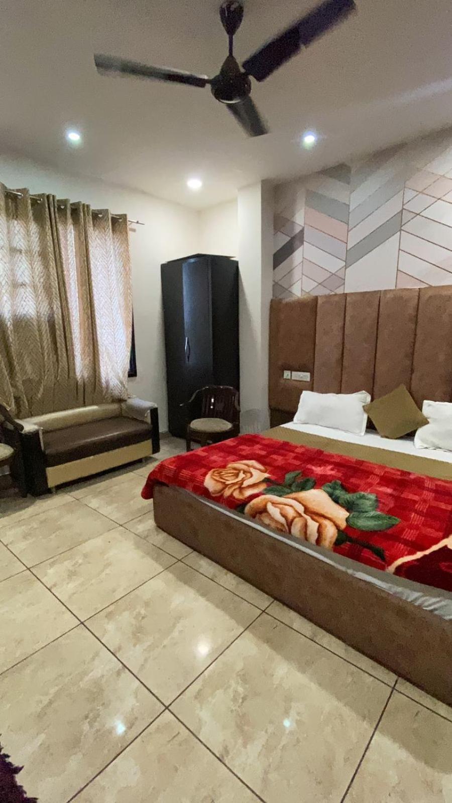 Hotel Sd Regency Amritsar Exterior foto